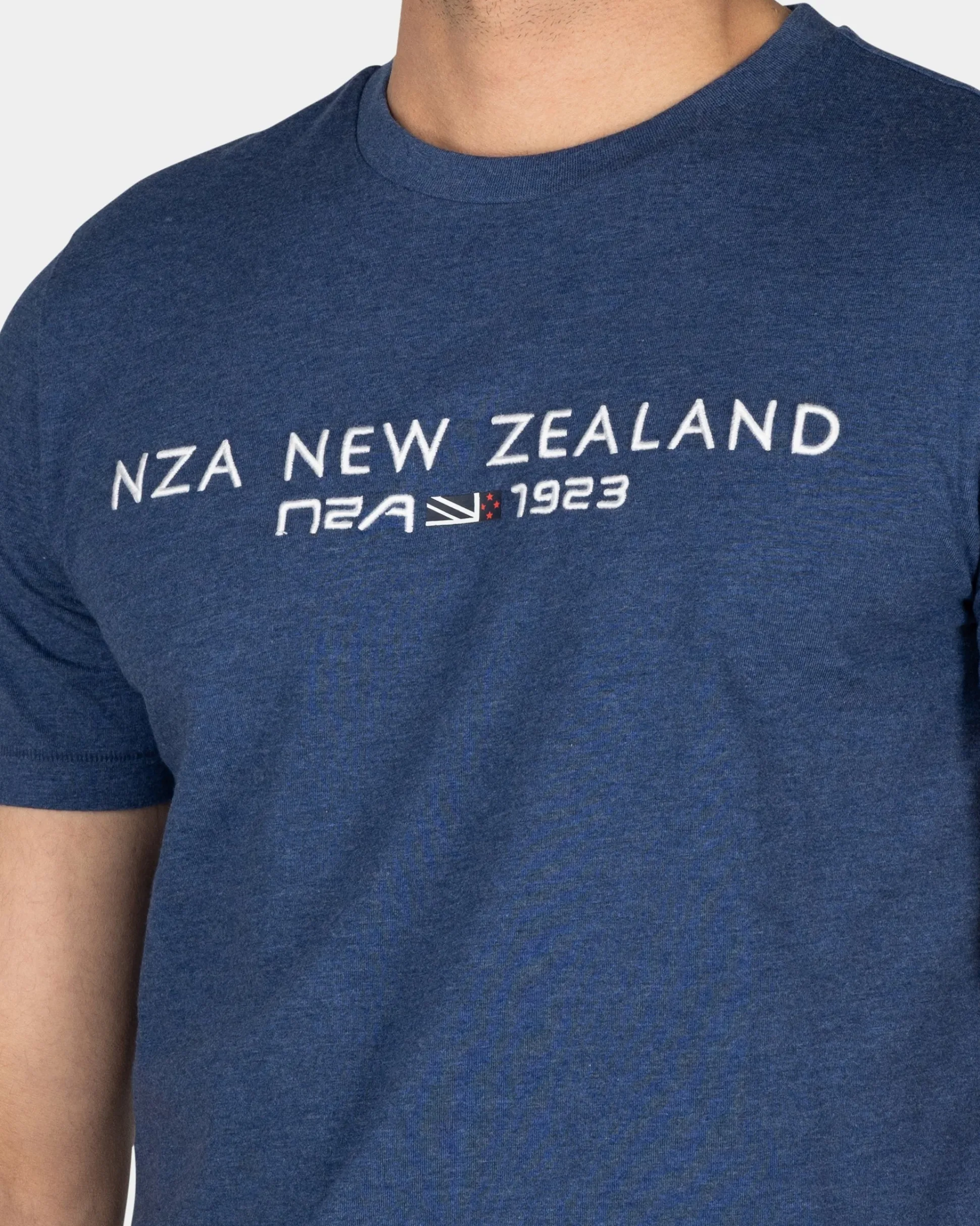 Basic navy t-shirt