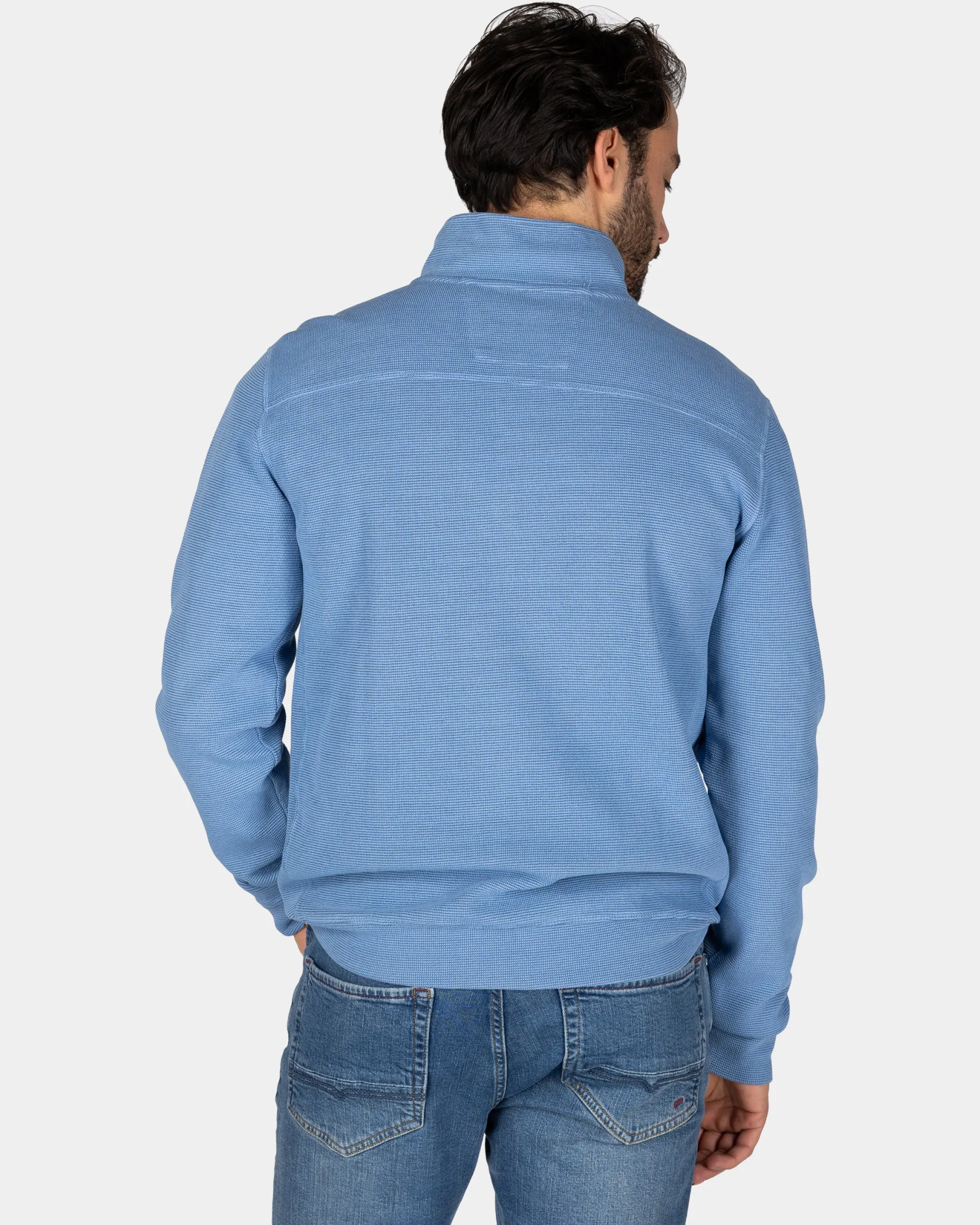 Cotton blue pullover with half zipper