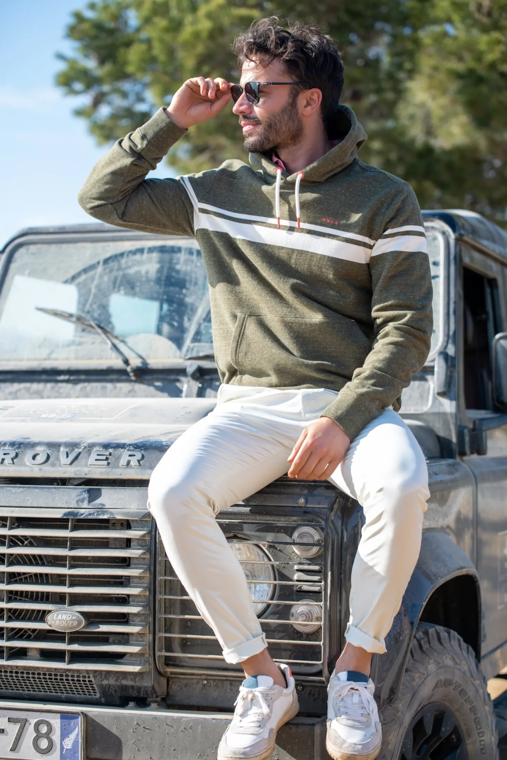 Green hoodie with white stripe - Jacket Army