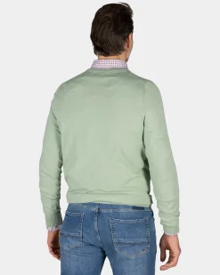 Green pullover with round neck