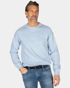 Light blue pullover with round neck
