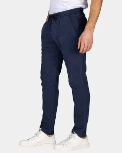 Navy chino with drawstring at the waist