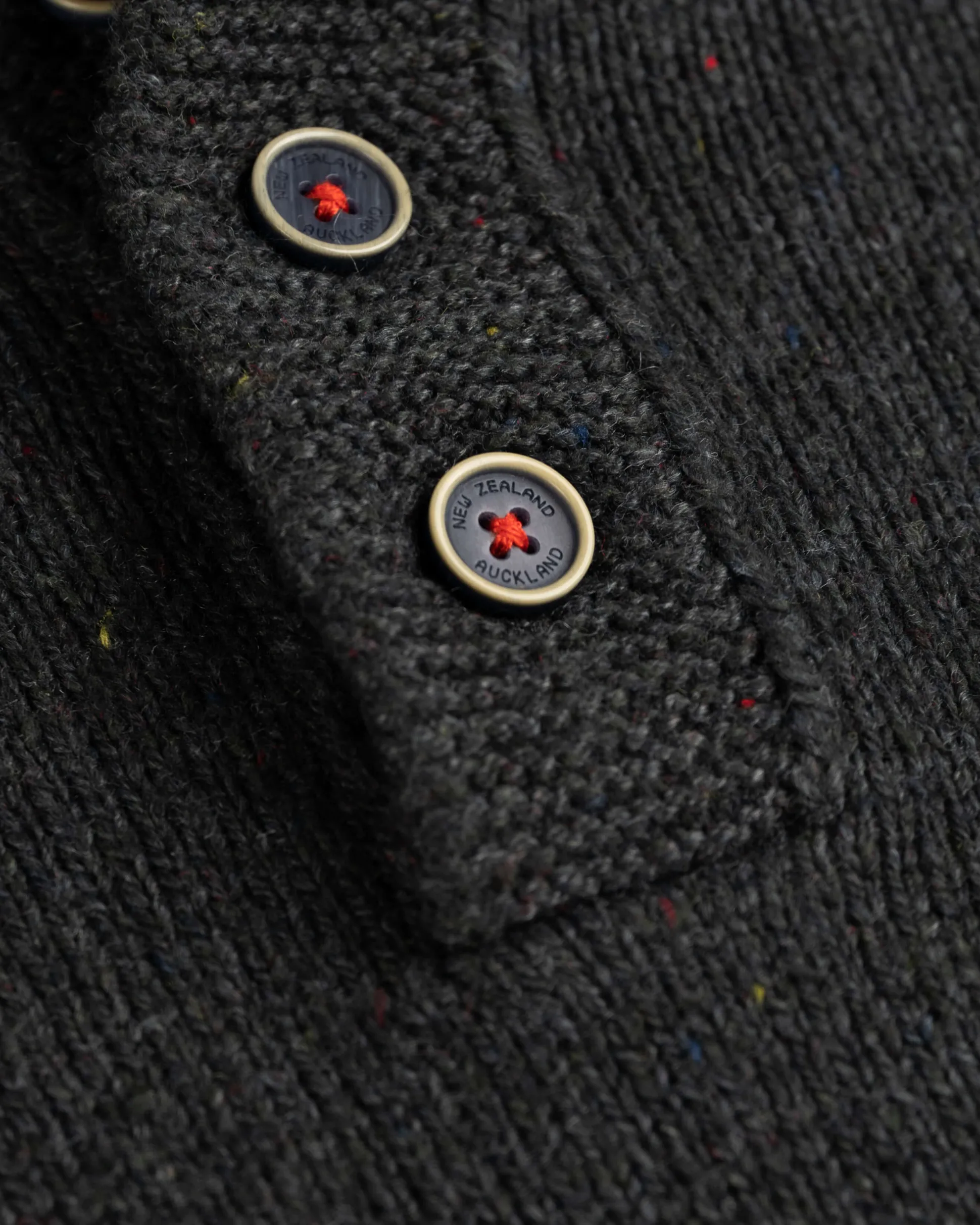 Solid coloured button jumper Brownlee - Eucalyptus Green