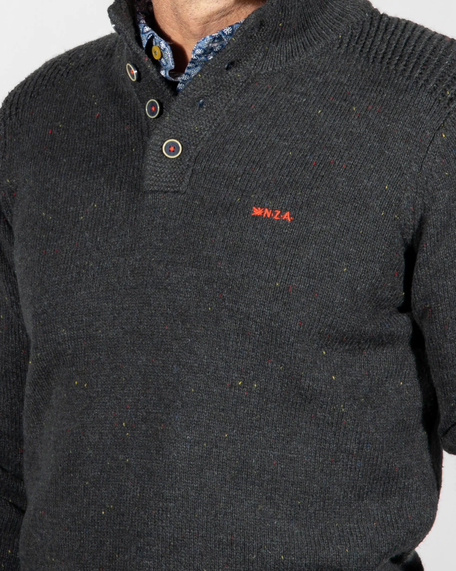 Solid coloured button jumper Brownlee - Eucalyptus Green