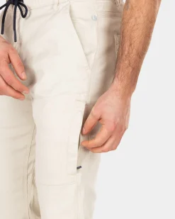 Sportive solid coloured chino - Cream