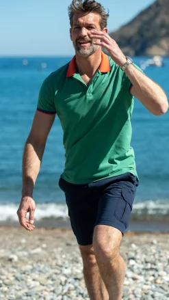 Sportive solid coloured polo - Amazon Green
